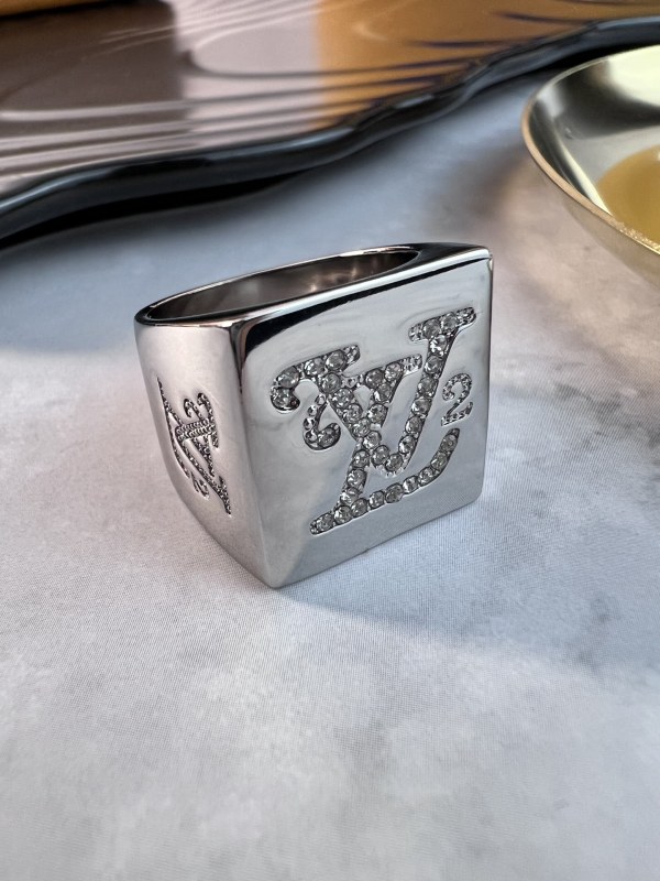 ルイヴィトン指輪 LOUIS VUITTON 2025新作 指輪