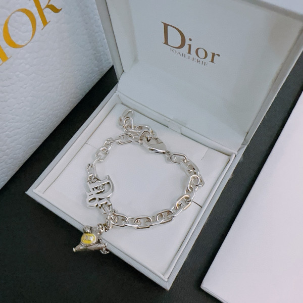 ディオールブレスレット DIOR 2025新作 ブレスレット