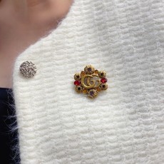 グッチブローチ GUCCI 2025新作 ブローチ