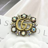 グッチブローチ GUCCI 2025新作 ブローチ