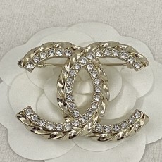 シャネルブローチ CHANEL 2025新作 ブローチ