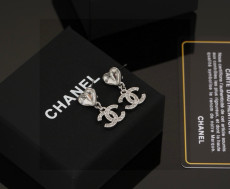 シャネルピアス CHANEL 2025新作 ピアス