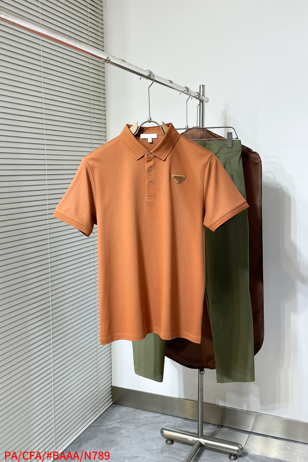 プラダ服 PRADA 2025x新作 Tシャツ