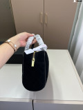 シャネルバッグ CHANEL 2025新作 ハンドバッグ