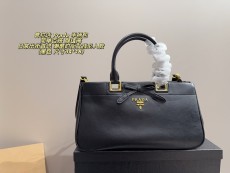 プラダバッグ PRADA 2025新作 ハンドバッグ