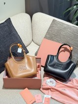ミュウミュウバッグ Miu Miu 2025新作 トートバッグ
