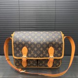 ルイヴィトンバッグ LOUIS VUITTON 2025新作 メッセンジャーバッグ