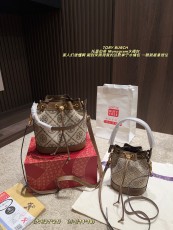 トリーバーチバッグ TORY BURCH 2025新作 バケットバッグ