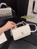 シャネルバッグ CHANEL 2025新作 ハンドバッグ
