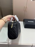 シャネルバッグ CHANEL 2025新作 ハンドバッグ