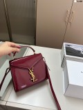サンローランバッグ Yves Saint Laurent 2025新作 メッセンジャーバッグ