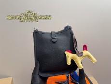 エルメスバッグ HERMES 2025新作 スリングバッグ