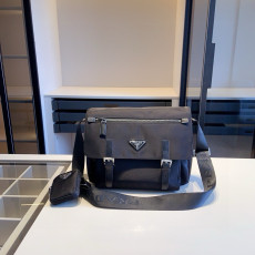 プラダバッグ PRADA 2025新作 ハンドバッグ
