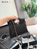 シャネルバッグ CHANEL 2025新作 チェーンバッグ