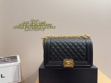 シャネルバッグ CHANEL 2025新作 チェーンバッグ