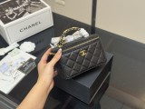 シャネルバッグ CHANEL 2025新作 ハンドバッグ