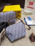フェンディバッグ FENDI 2025新作 ハンドバッグ