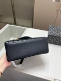 サンローランバッグ Yves Saint Laurent 2025新作 メッセンジャーバッグ