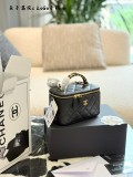 シャネルバッグ CHANEL 2025新作 ハンドバッグ