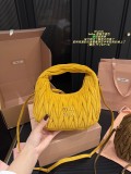ミュウミュウバッグ Miu Miu 2025新作 ハンドバッグ