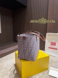 フェンディバッグ FENDI 2025新作 トートバッグ