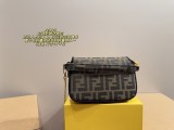 フェンディバッグ FENDI 2025新作 ハンドバッグ