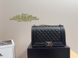 シャネルバッグ CHANEL 2025新作 チェーンバッグ