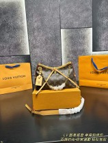 ルイヴィトンバッグ LOUIS VUITTON 2025新作 チェーンバッグ ルイヴィトンバッグ LOUIS VUITTON 2025新作 チェーンバッグ
