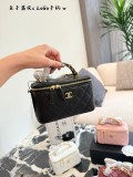 シャネルバッグ CHANEL 2025新作 ハンドバッグ