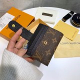 ルイヴィトン財布 LOUIS VUITTON 2025新作 パスケース