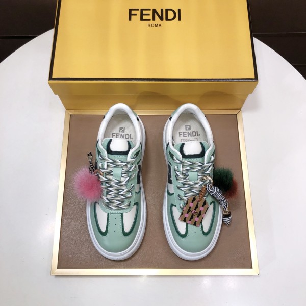 フェンディ靴 FENDI 2025新作 スニーカー