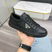 プラダ靴 PRADA 2025新作 スニーカー