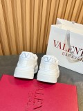 ヴァレンティノ靴 VALENTINO 2025新作 スニーカー