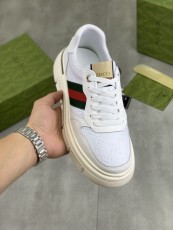グッチ靴 GUCCI 2025新作 カジュアルシューズ
