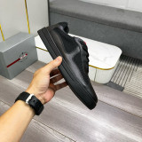プラダ靴 PRADA 2025新作 スニーカー