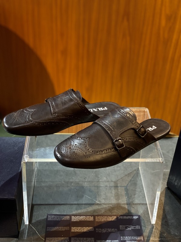 プラダ靴 PRADA 2025新作 カジュアルシューズ