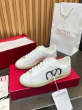 ヴァレンティノ靴 VALENTINO 2025新作 スニーカー