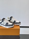 ルイヴィトン靴 LOUIS VUITTON 2025新作 スニーカー