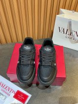 ヴァレンティノ靴 VALENTINO 2025新作 スニーカー