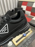 プラダ靴 PRADA 2025新作 カジュアルシューズ