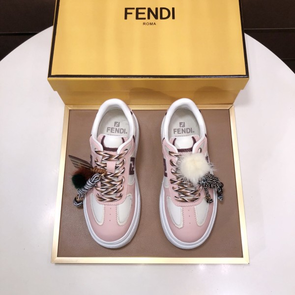 フェンディ靴 FENDI 2025新作 スニーカー