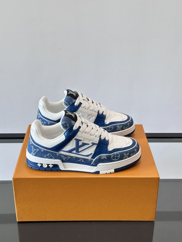 ルイヴィトン靴 LOUIS VUITTON 2025新作 スニーカー