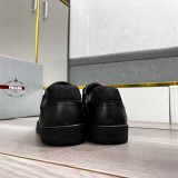 プラダ靴 PRADA 2025新作 スニーカー