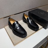 プラダ靴 PRADA 2025新作 モカシン