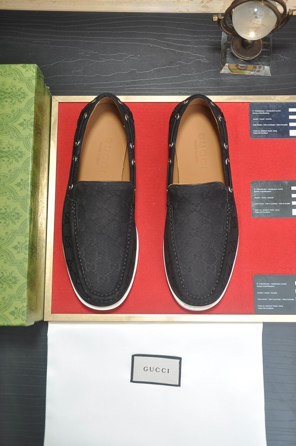 グッチ靴 GUCCI 2025新作 カジュアルシューズ