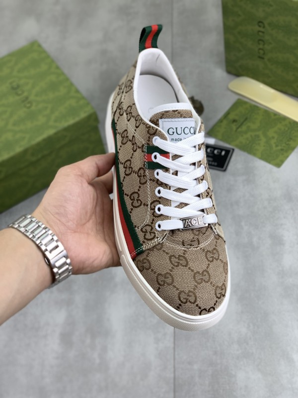 グッチ靴 GUCCI 2025新作 カジュアルシューズ