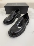 プラダ靴 PRADA 2025新作 カジュアルシューズ