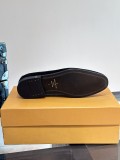ルイヴィトン靴 LOUIS VUITTON 2025新作 モカシン