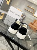 ジバンシィ靴 GIVENCHY 2025新作 スニーカー