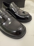 プラダ靴 PRADA 2025新作 カジュアルシューズ